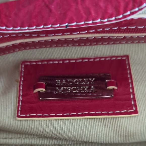 Badgley Mischka Vibrant Red Twist Lock Handbag EUC - Picture 13 of 17